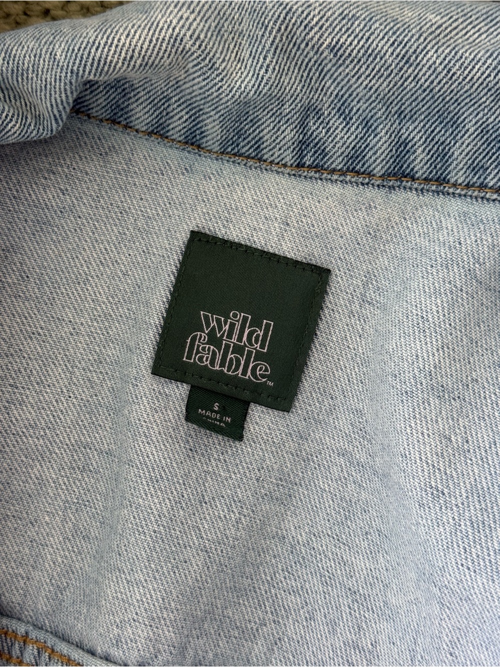 Classic Light Wash Denim Jacket - Picture 6 of 6
